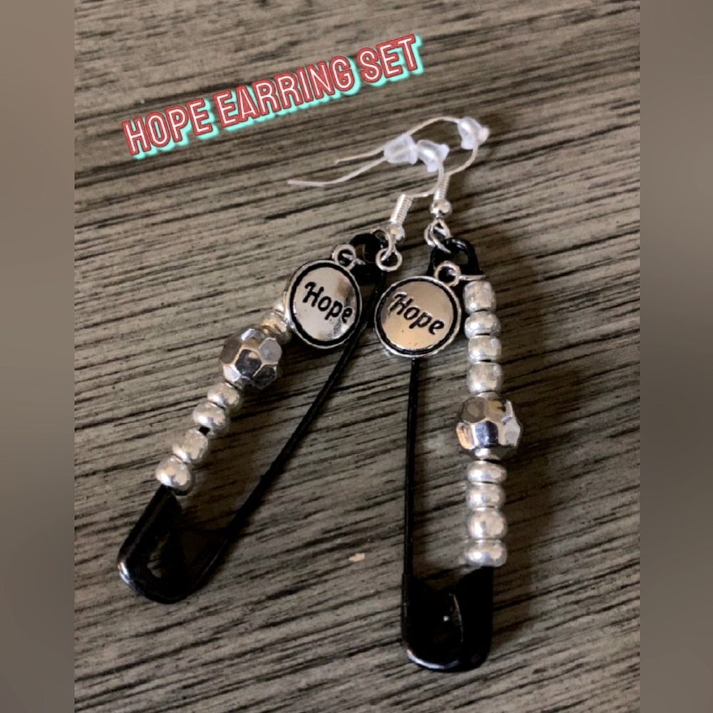 Hope earring
